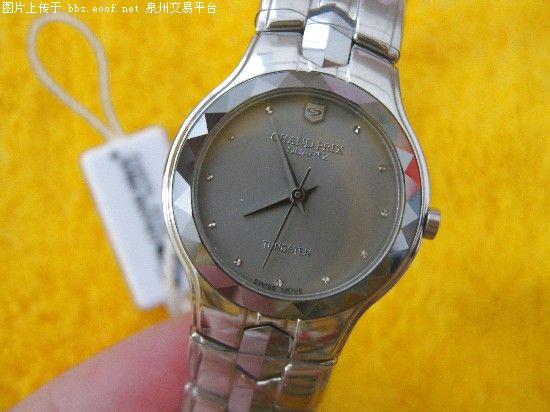 主题:格林,劳时特正品表,钨钢,低价,假一赔10(实物图)